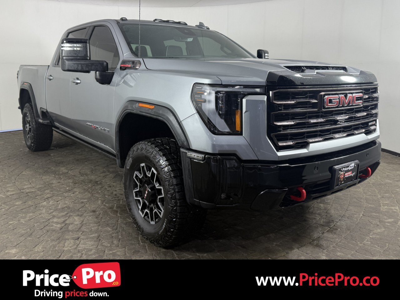 Used 2026 GMC Sierra 2500 AT4X AWD/4WD image 1
