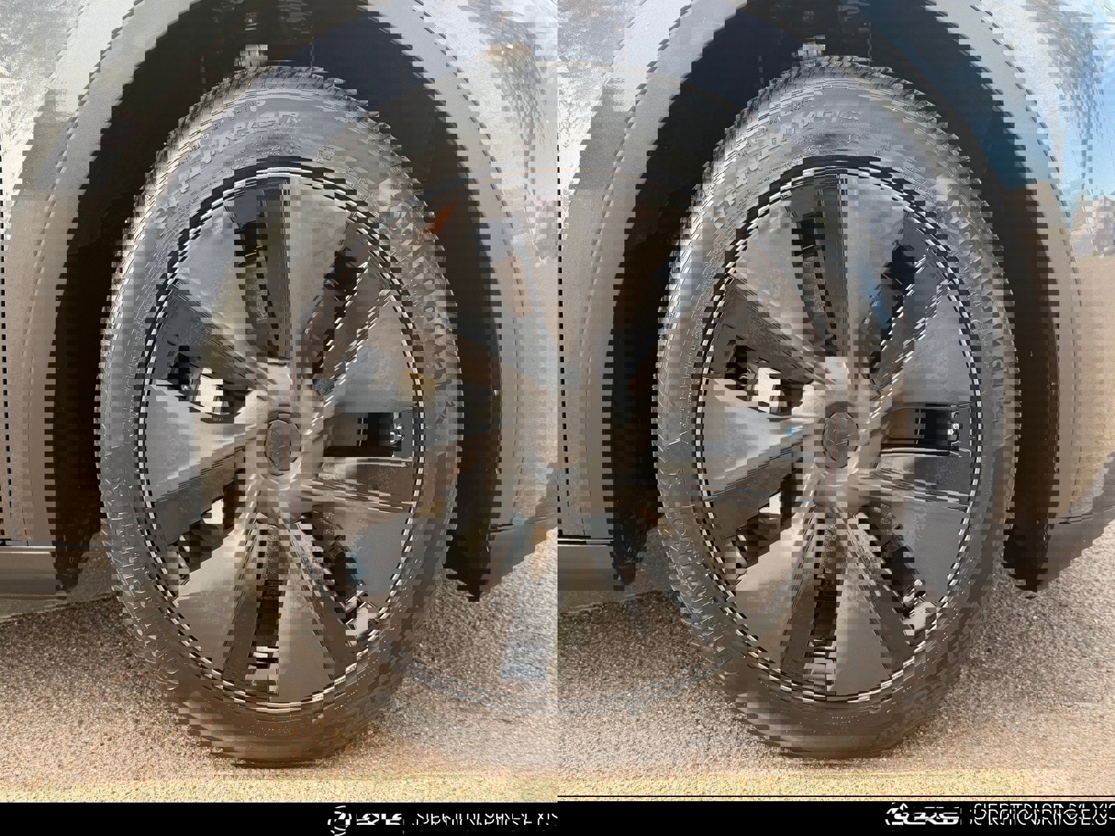 Used 2025 Tesla Model Y Long Range image 10