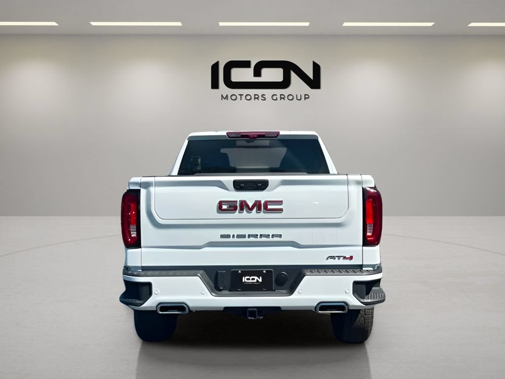 Used 2025 GMC Sierra 1500 AT4 w/ Technology Package AWD/4WD image 4