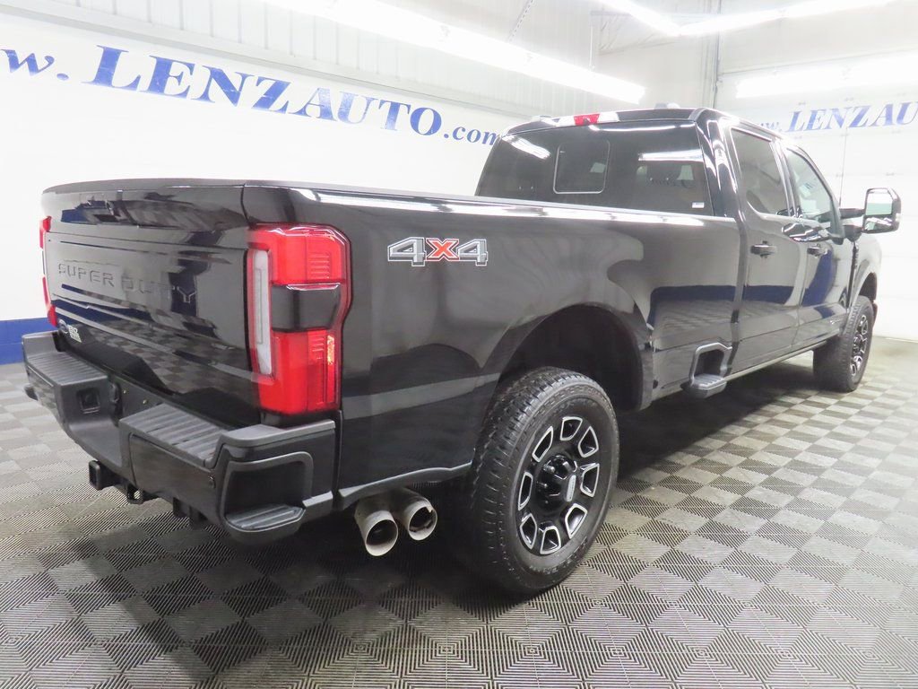 Used 2025 Ford F250 Platinum image 4