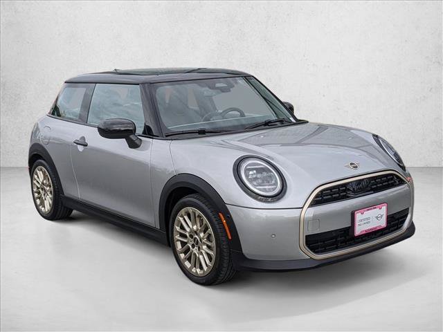 Certified 2025 MINI Cooper 2-Door Hardtop FWD image 3