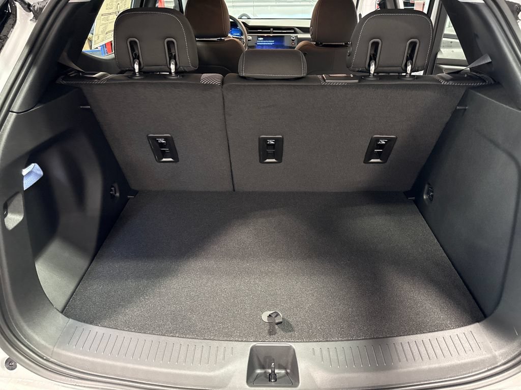New 2027 Chevrolet Bolt LT FWD image 41