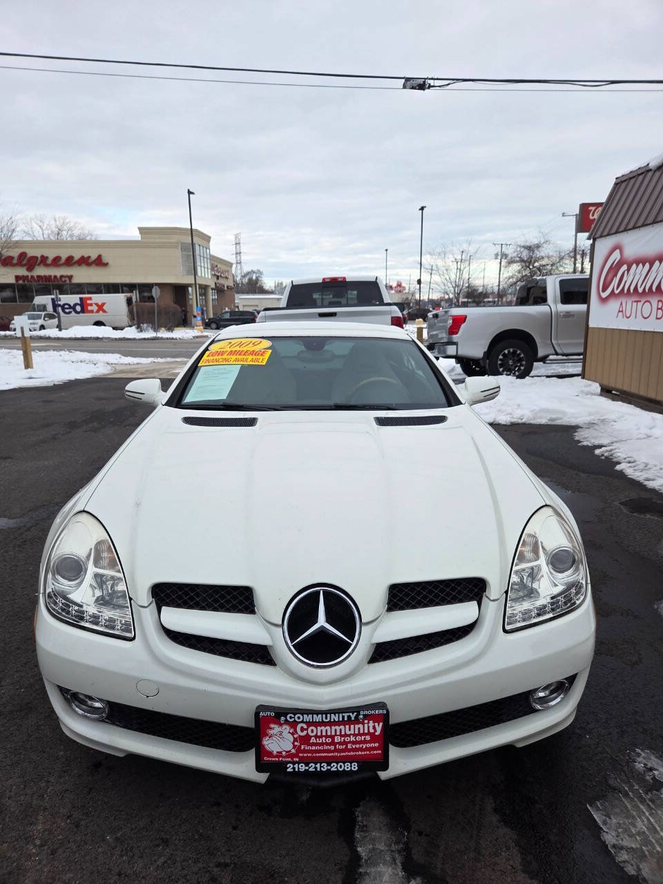 Used 2009 Mercedes-Benz SLK 300 SLK 300 2dr Convertible image 2