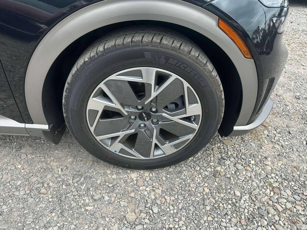New 2025 Genesis GV60 Advanced AWD/4WD image 6