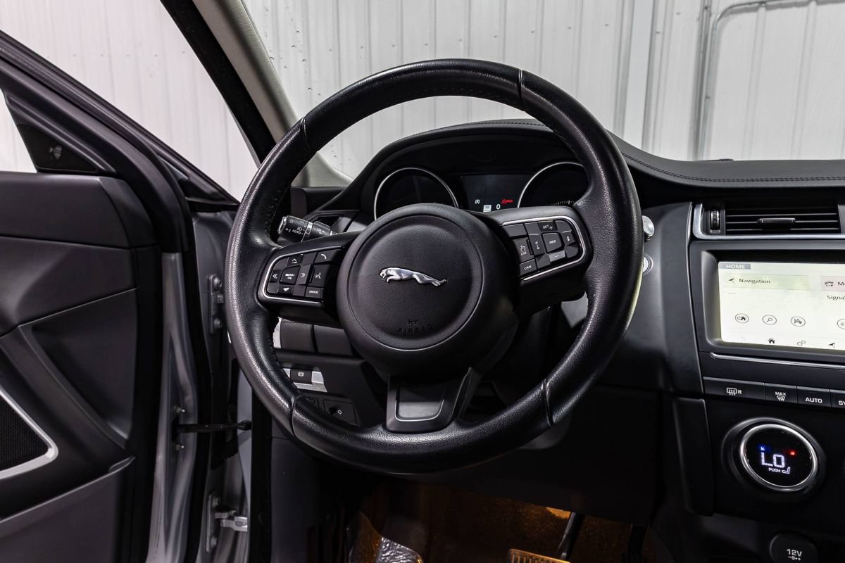 Used 2018 Jaguar E-PACE S AWD/4WD image 12