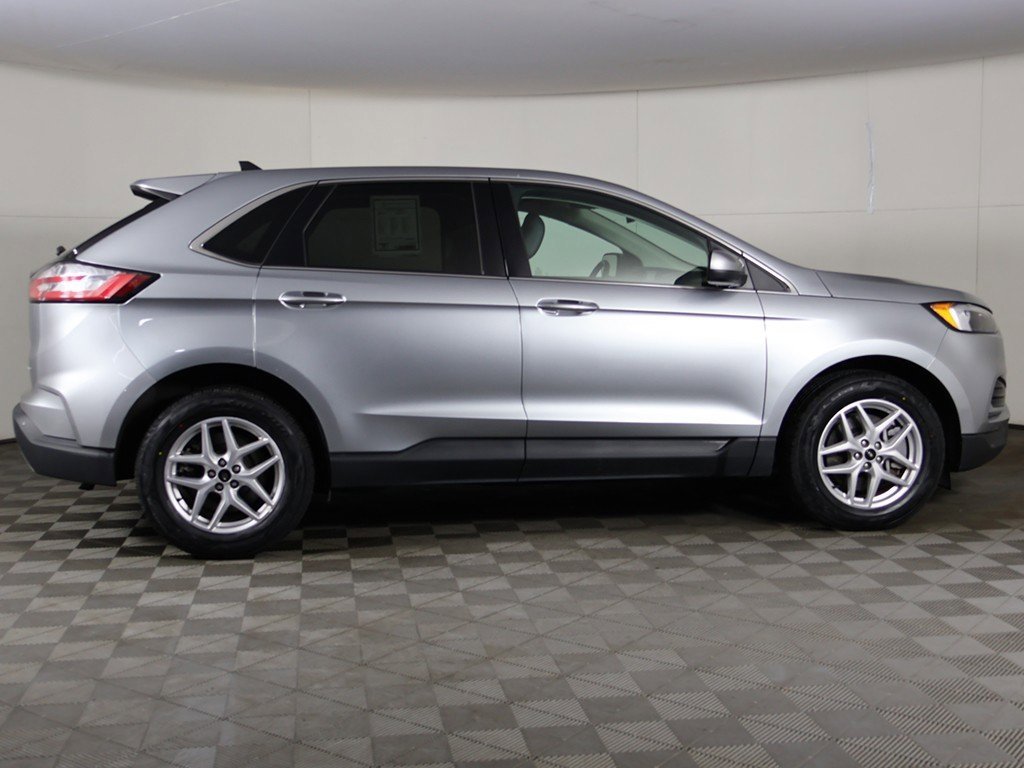 Used 2024 Ford Edge SEL image 16