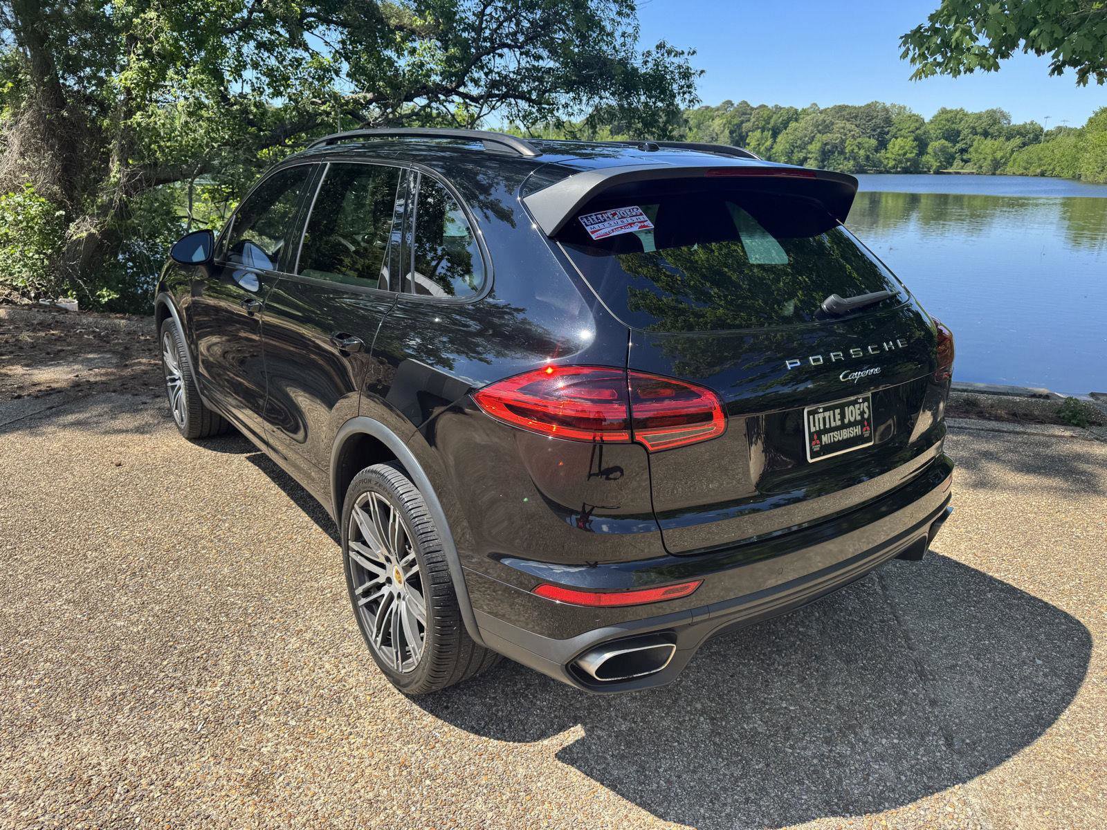 Used 2016 Porsche Cayenne AWD/4WD image 9