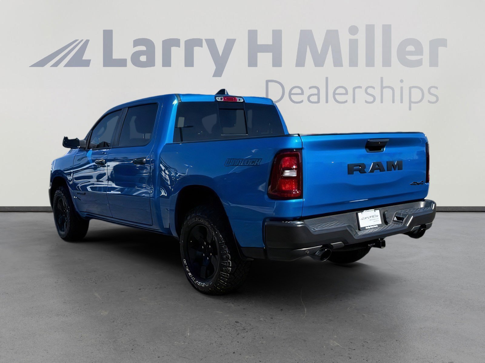 Used 2025 RAM 1500 Classic Warlock AWD/4WD image 3