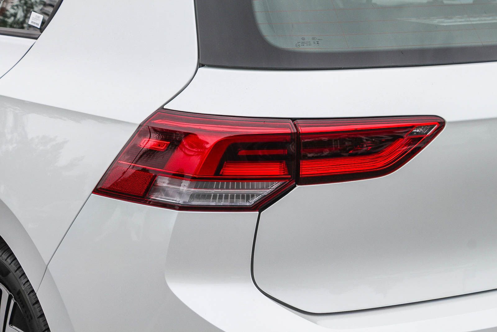 Used 2025 Volkswagen GTI SE w/ SE Leather Seating Package image 9