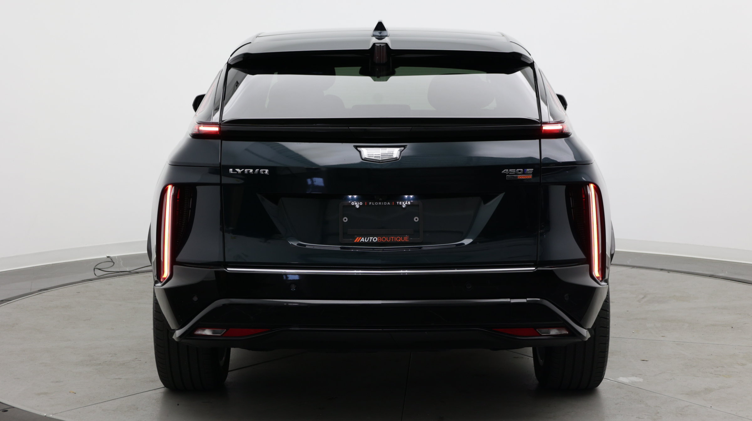Used 2024 Cadillac Lyriq Tech RWD image 6