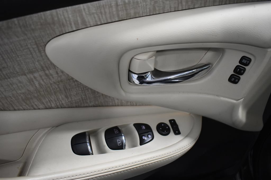 Used 2021 Nissan Murano SL w/ SL Moonroof Package AWD/4WD image 16