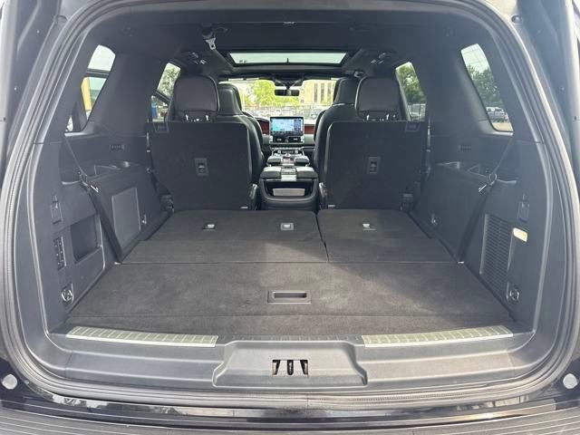 Certified 2023 Lincoln Navigator Reserve image 36