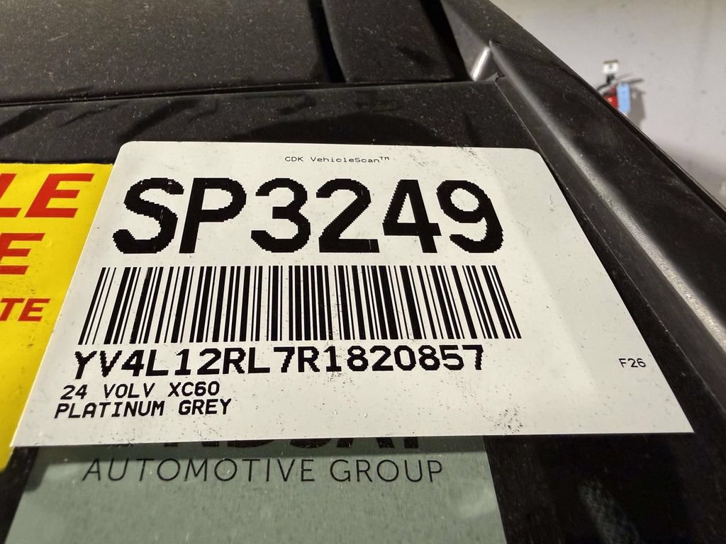 Used 2024 Volvo XC60 B5 Plus w/ Protection Package Premier AWD/4WD image 5
