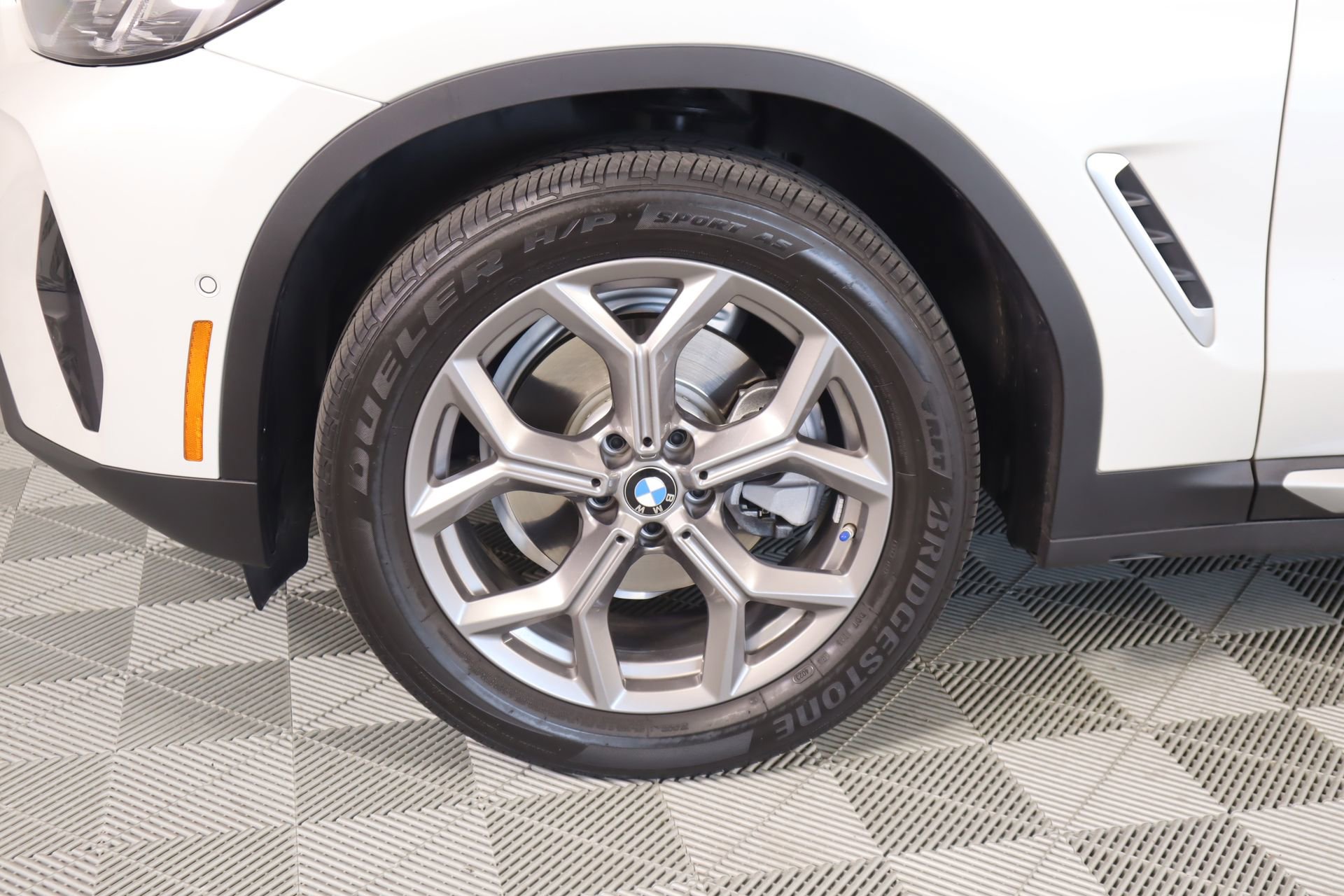 Used 2024 BMW X3 xDrive30i w/ Premium Package AWD/4WD image 19