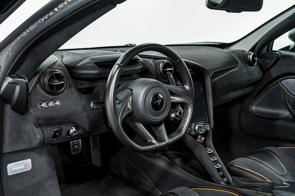Used 2020 McLaren 720S Performance RWD image 11