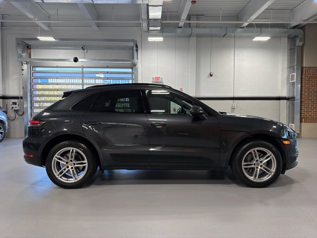 Used 2020 Porsche Macan image 9