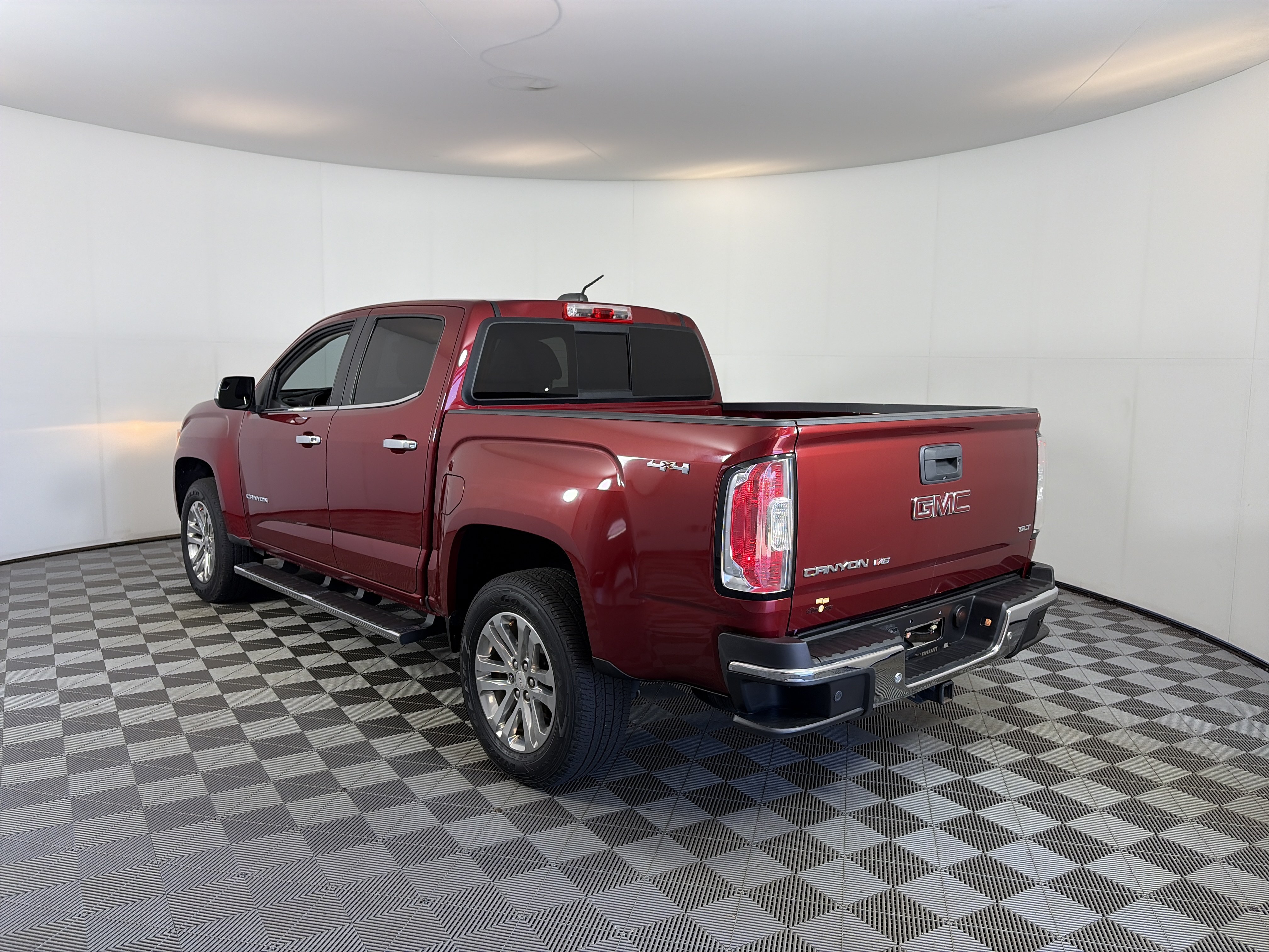 Certified 2020 GMC Canyon SLT w/ Trailering Package AWD/4WD image 3