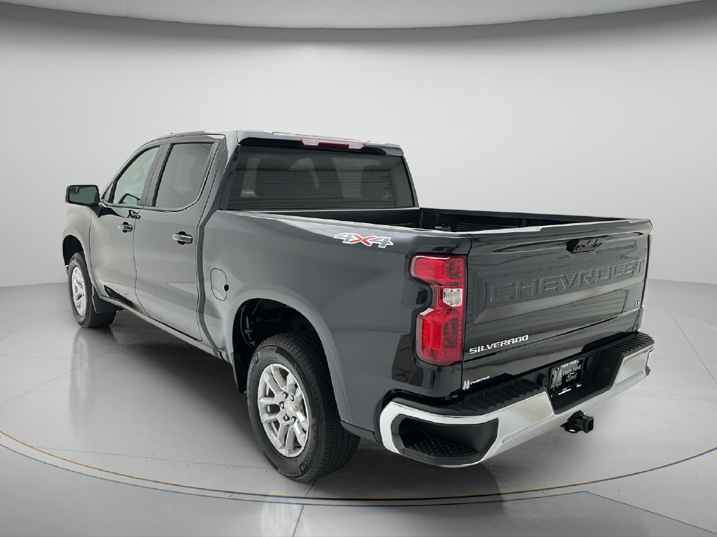 Used 2024 Chevrolet Silverado 1500 LT AWD/4WD image 7