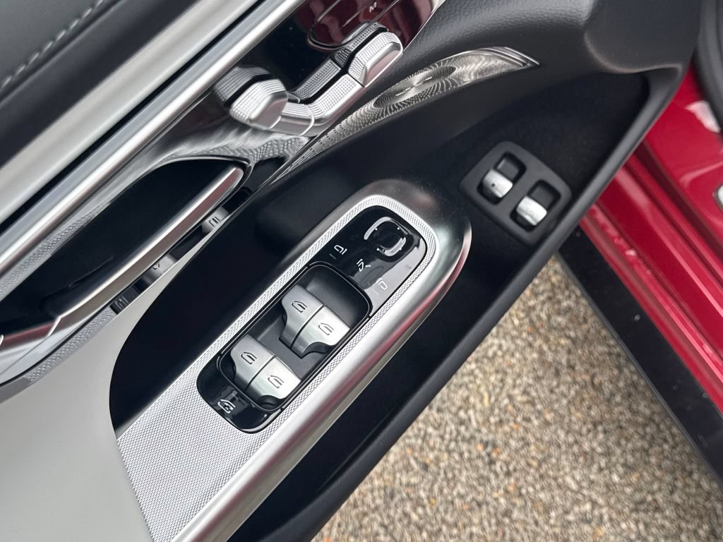 New 2026 Mercedes-Benz E 53 AMG e 4MATIC Sedan image 11