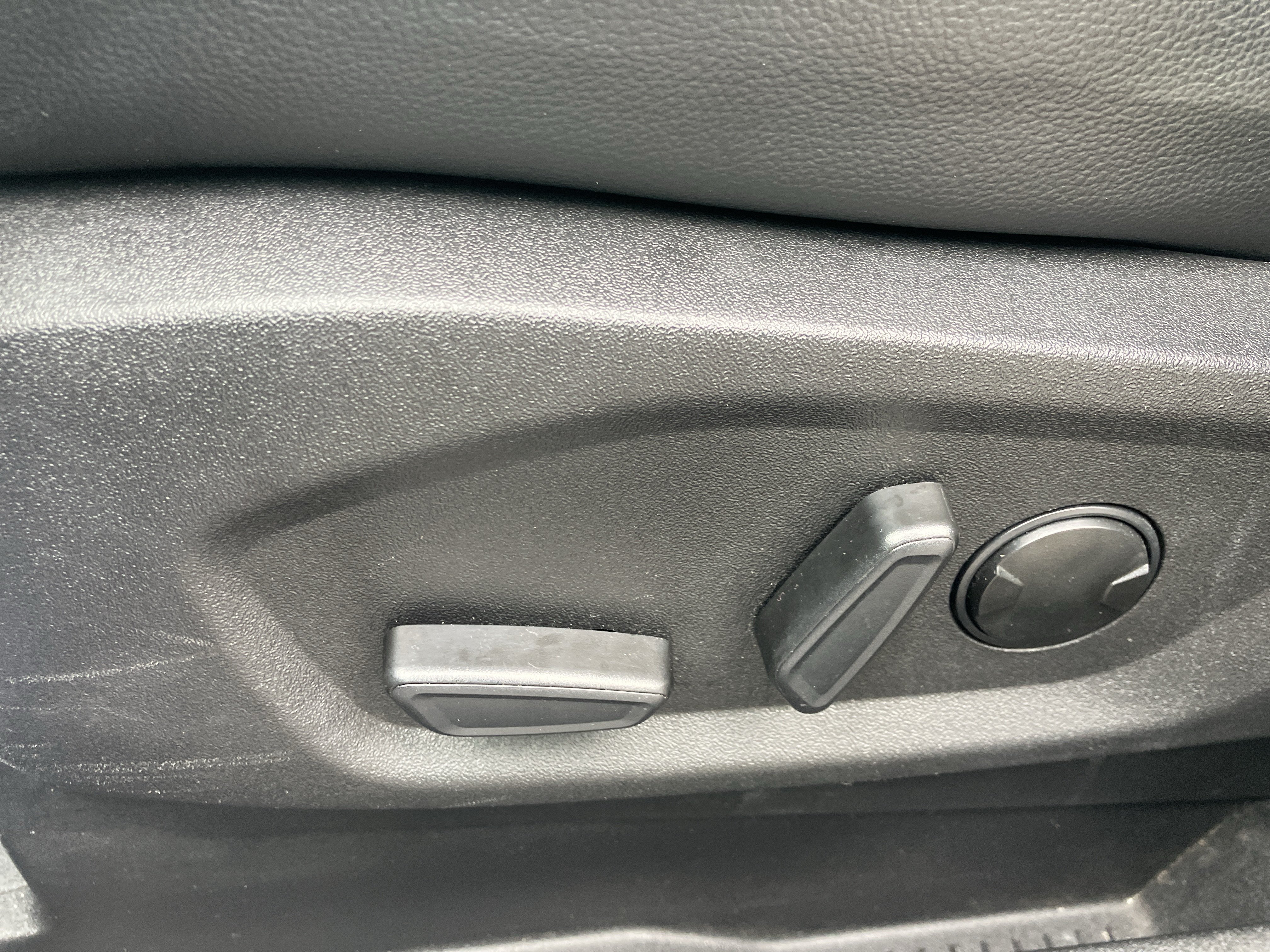 Used 2023 Ford Edge SEL AWD/4WD image 20