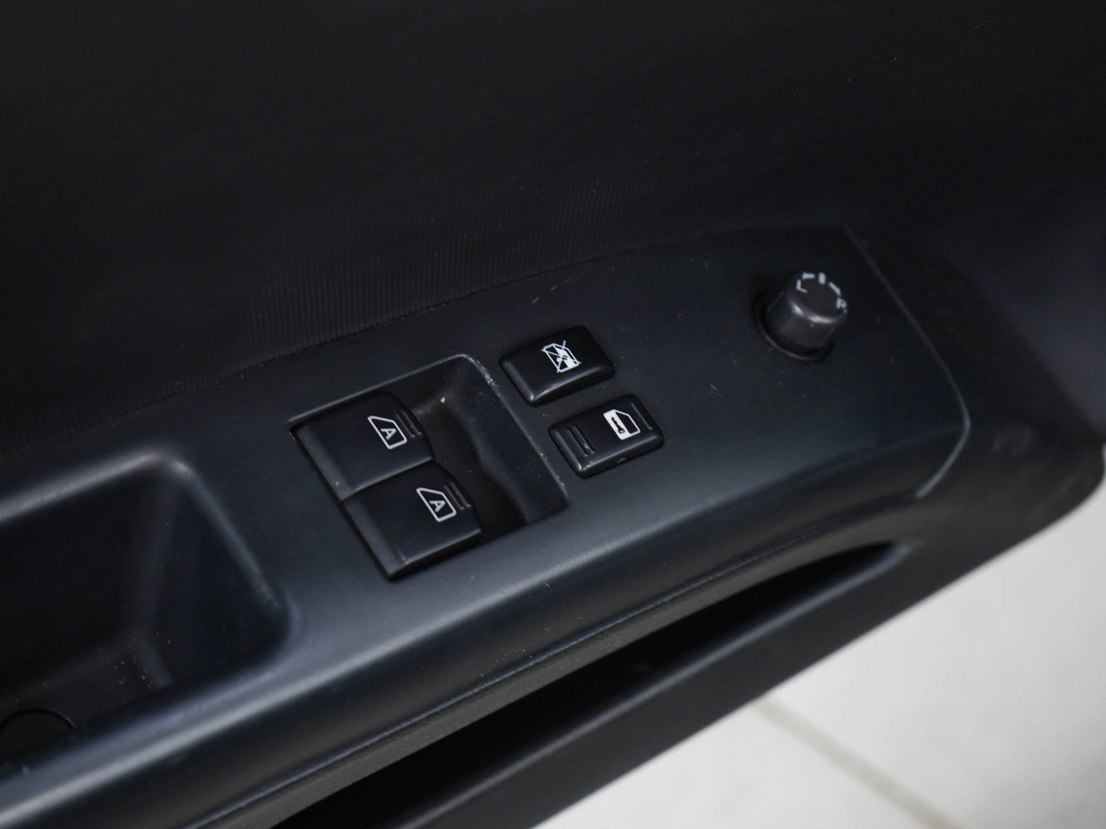 Used 2005 Nissan 350Z Touring RWD image 13