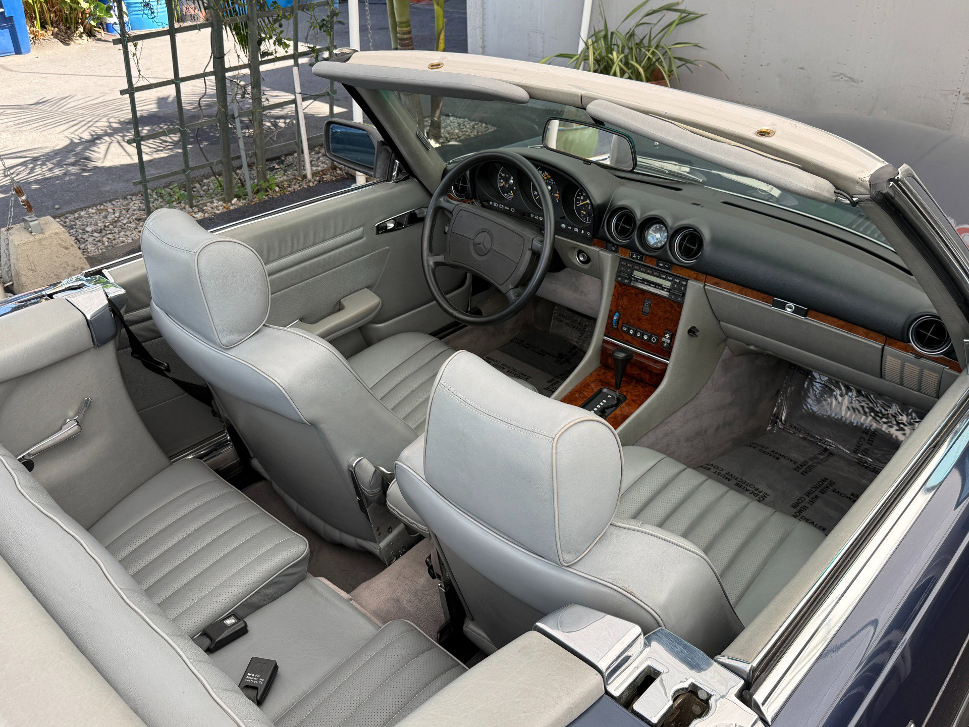 Used 1988 Mercedes-Benz 560 SL image 26