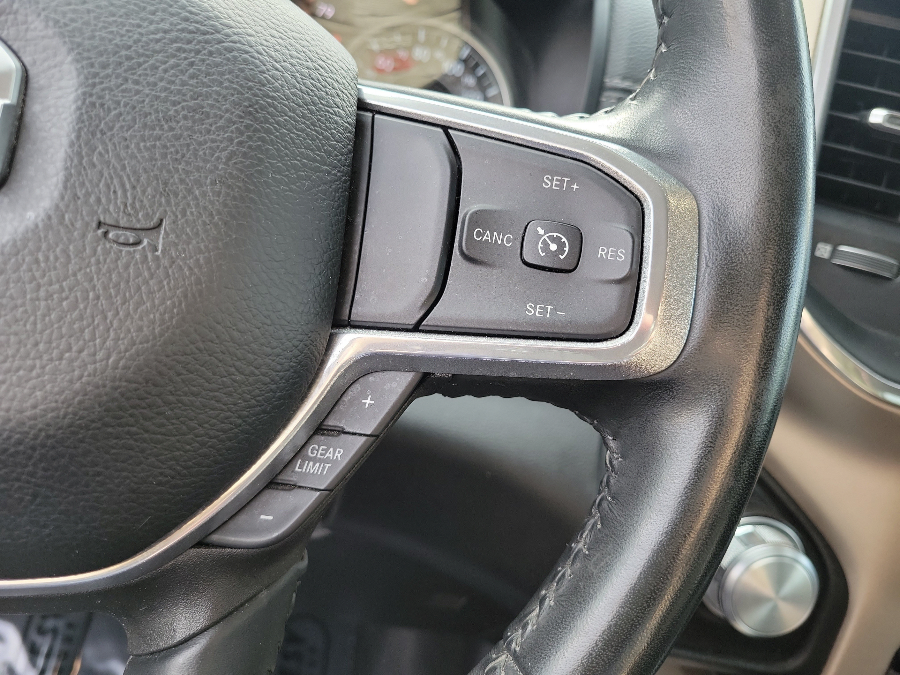 Certified 2022 RAM 1500 Laramie AWD/4WD image 24