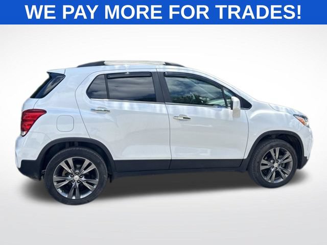 Used 2020 Chevrolet Trax LT w/ LT Convenience Package AWD/4WD image 1