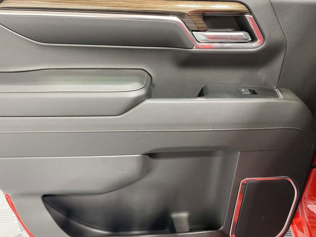 Used 2024 Chevrolet Silverado 1500 LT image 14