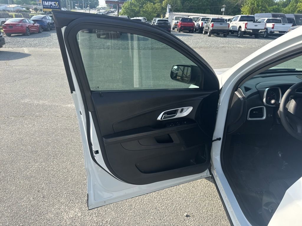 Used 2016 Chevrolet Equinox LS AWD/4WD image 22