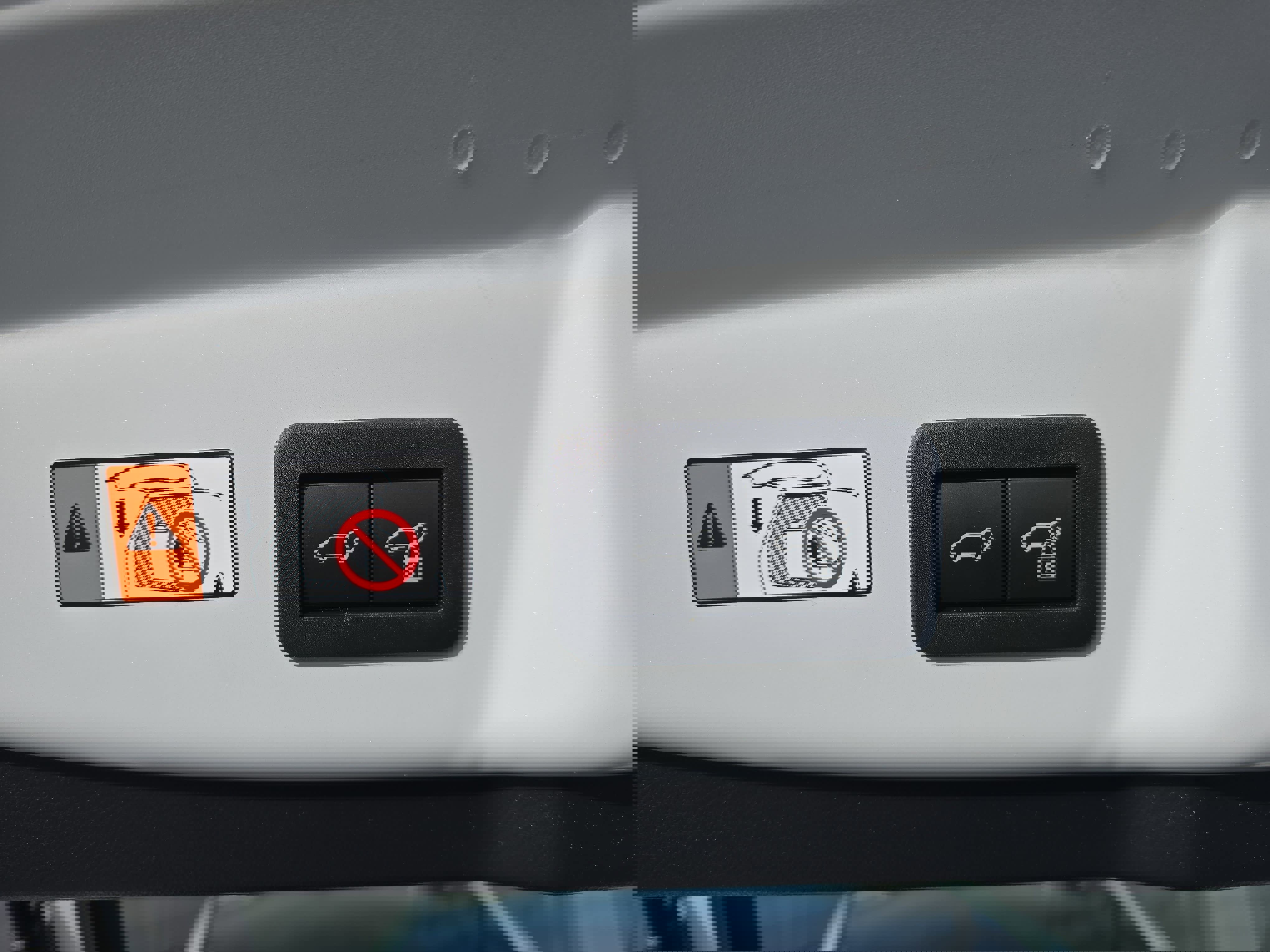 Used 2024 Toyota Prius Prime Premium image 12