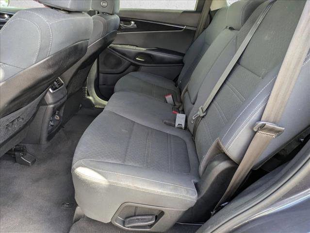 Used 2018 Kia Sorento LX image 18