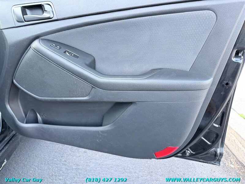 Used 2015 Kia Optima LX FWD image 24