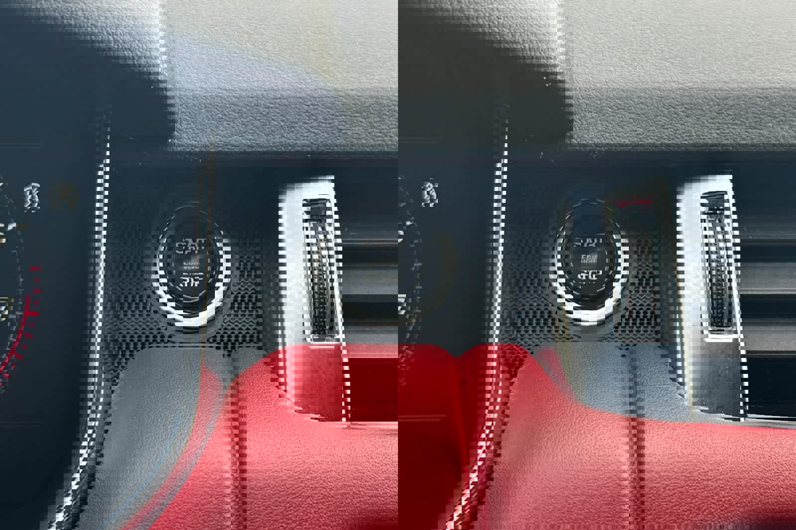 Used 2022 Land Rover Range Rover Sport HST image 21