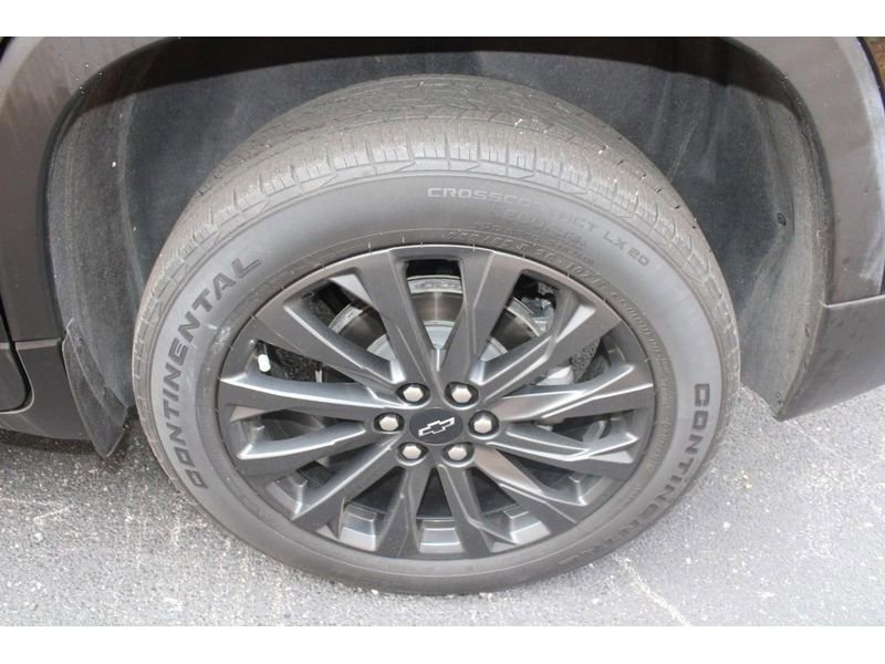 Used 2022 Chevrolet Traverse RS image 8