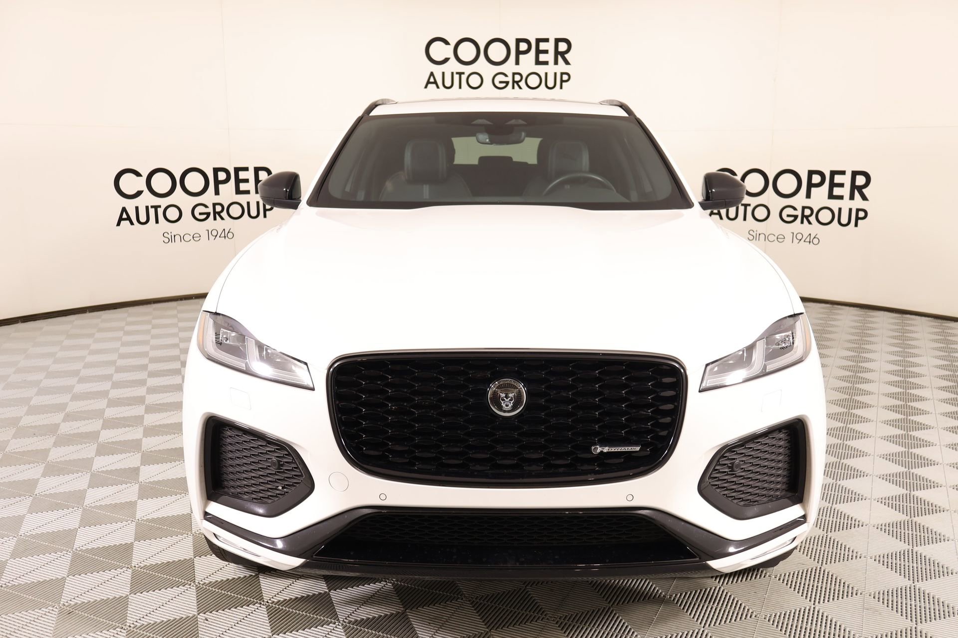 Used 2025 Jaguar F-PACE R-Dynamic S image 10