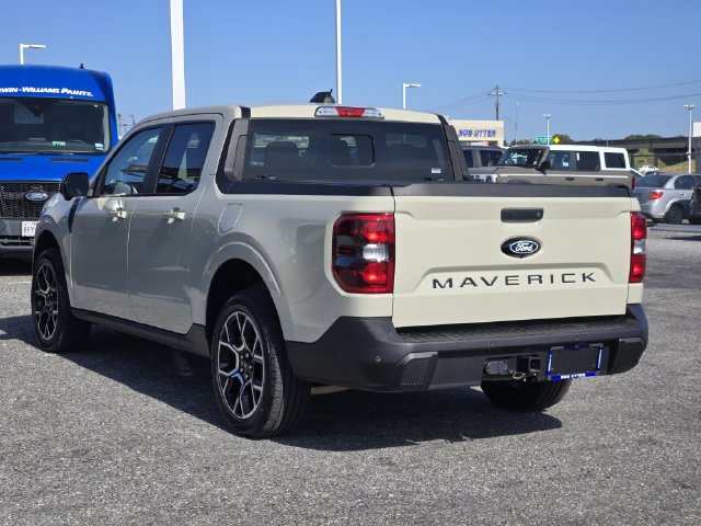 Certified 2025 Ford Maverick Lariat w/ 4K Tow Package AWD/4WD image 5