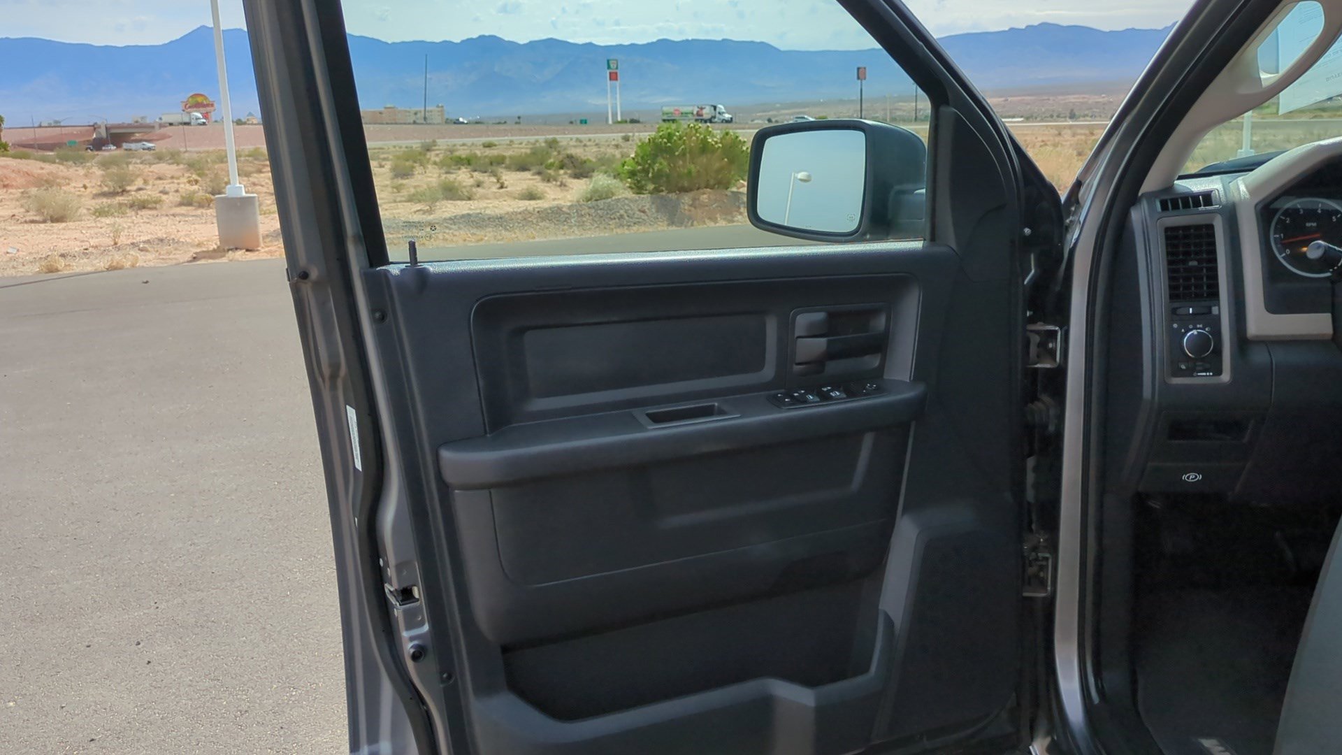 Used 2009 Dodge Ram 1500 Truck ST w/ ST Popular Equipment Group image 11