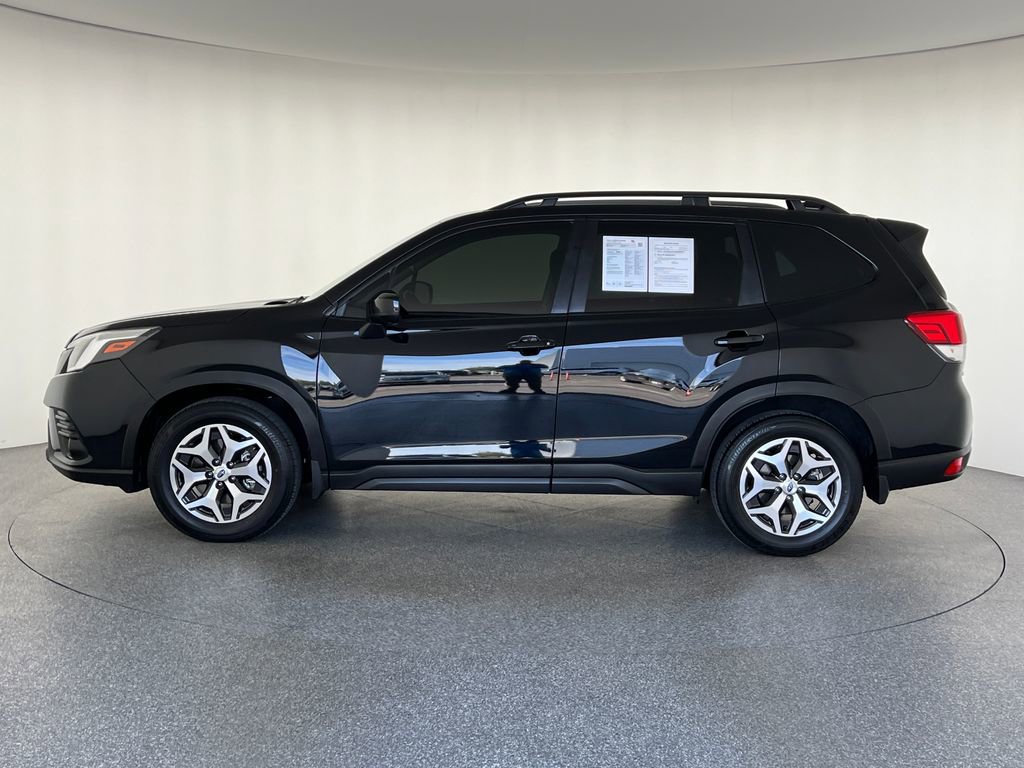 Used 2024 Subaru Forester Premium AWD/4WD image 8