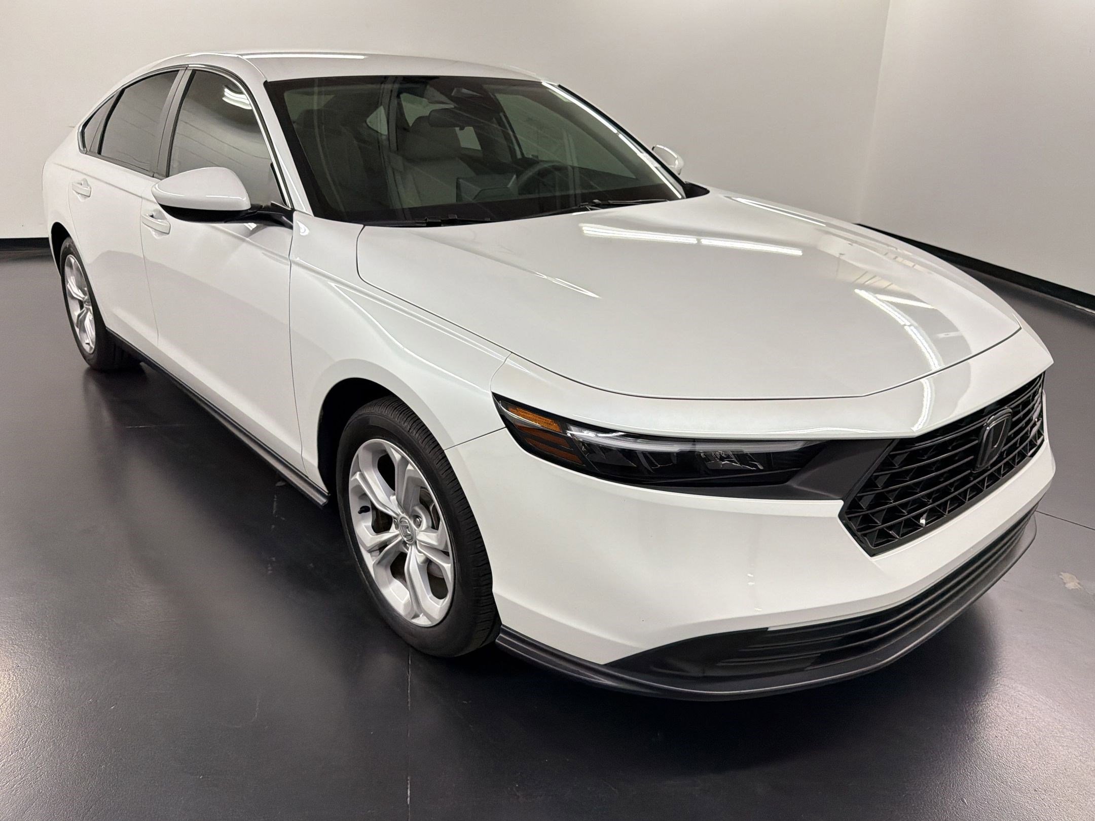Certified 2024 Honda Accord LX image 7
