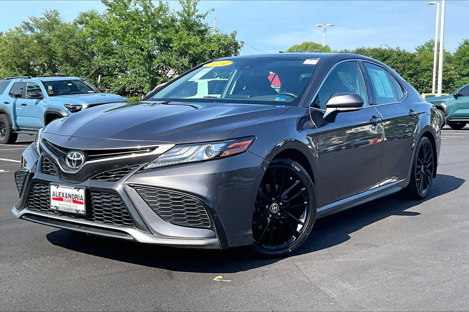 Used 2021 Toyota Camry XSE w/ Blackout Package (TMS) FWD video 1