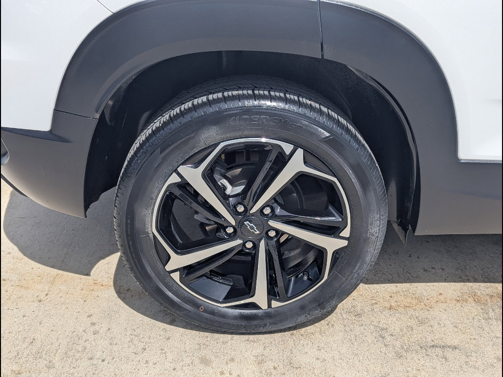 Used 2022 Chevrolet TrailBlazer RS AWD/4WD image 16