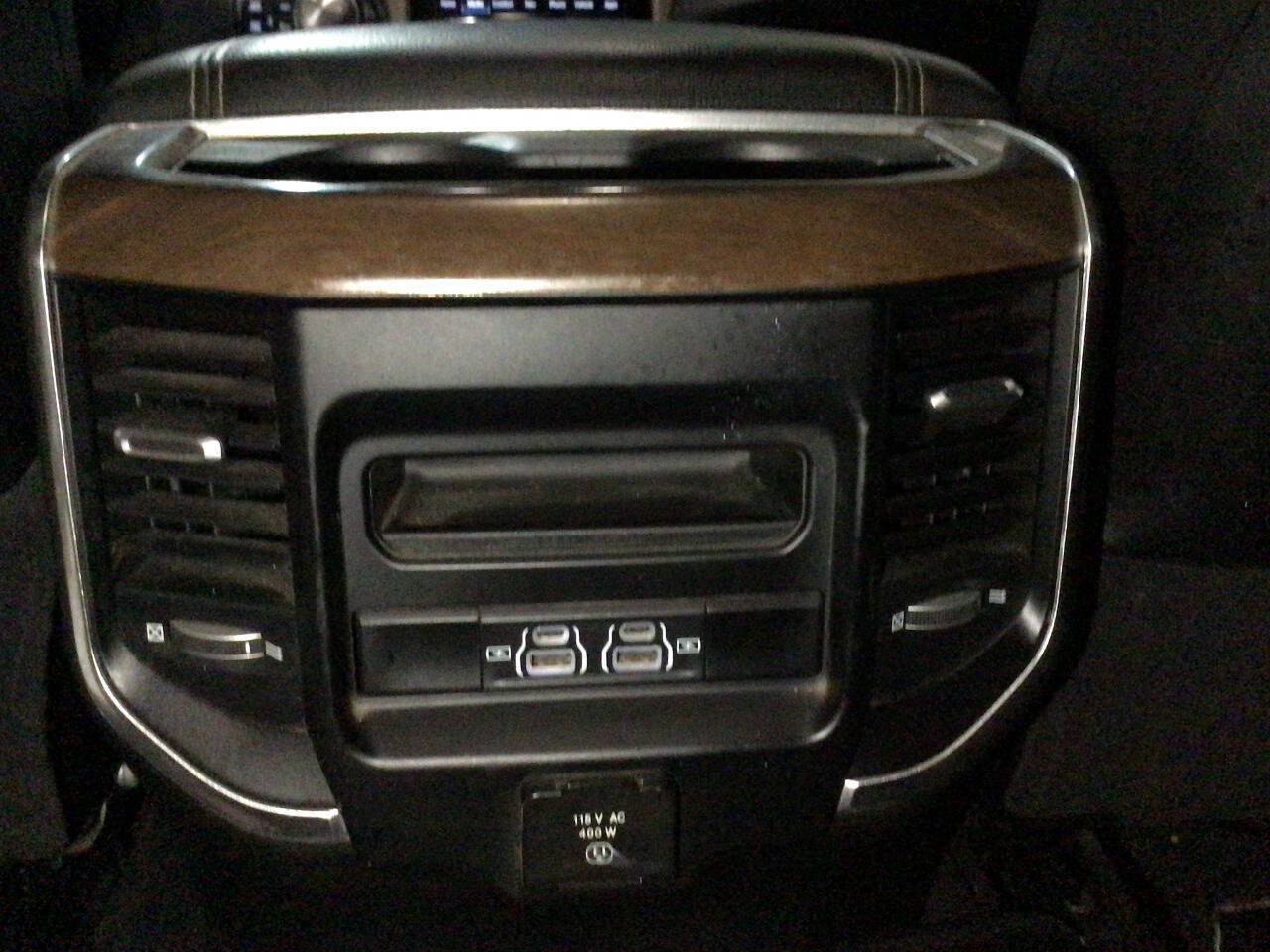 Used 2023 RAM 2500 Laramie AWD/4WD image 32