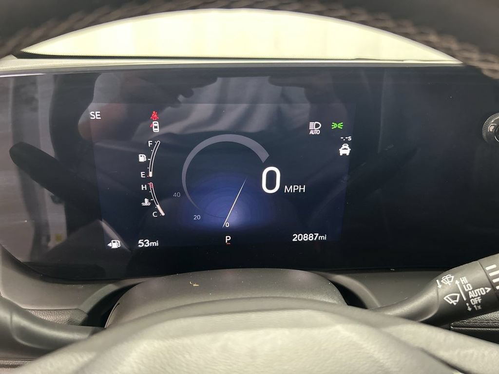 Certified 2024 Buick Encore GX Avenir w/ Avenir Convenience Package AWD/4WD image 13