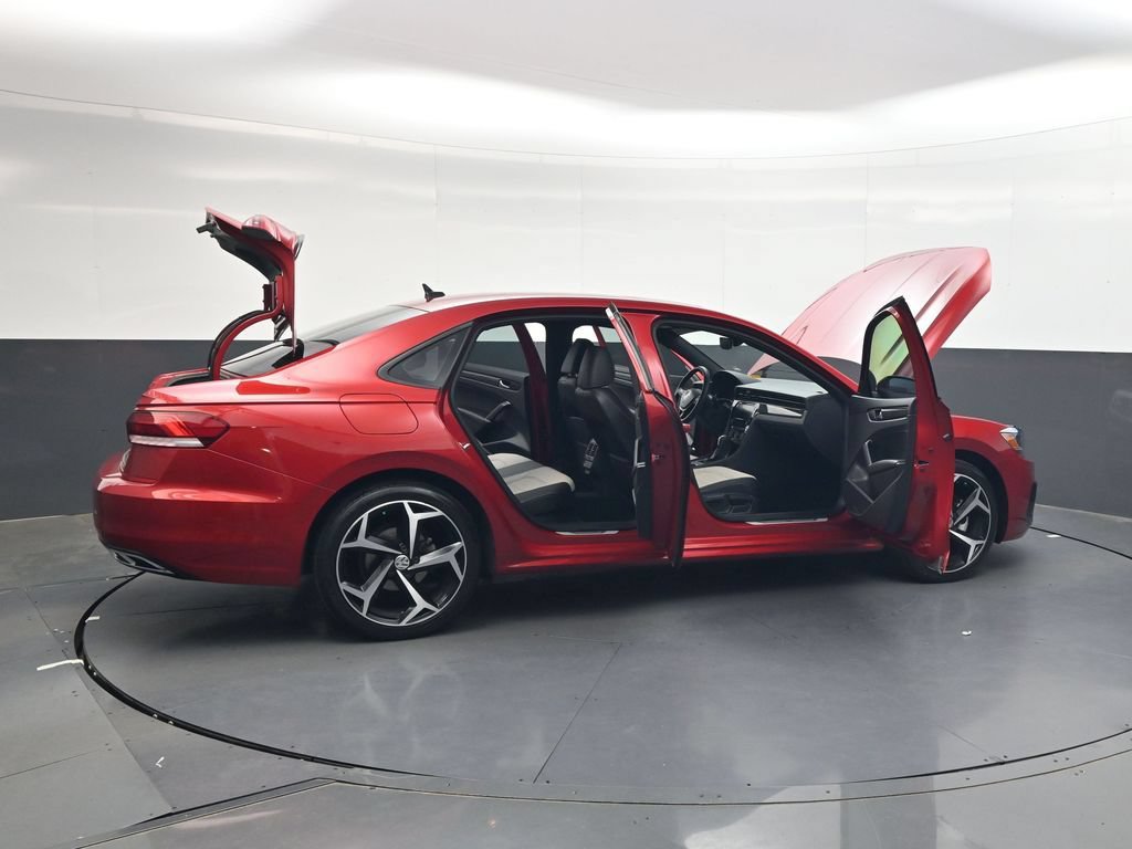 Used 2021 Volkswagen Passat 2.0T R-Line FWD image 40