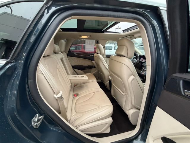 Used 2019 Lincoln MKC Reserve image 10