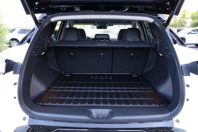 New 2026 Nissan Murano Platinum w/ Cargo Package AWD/4WD image 7
