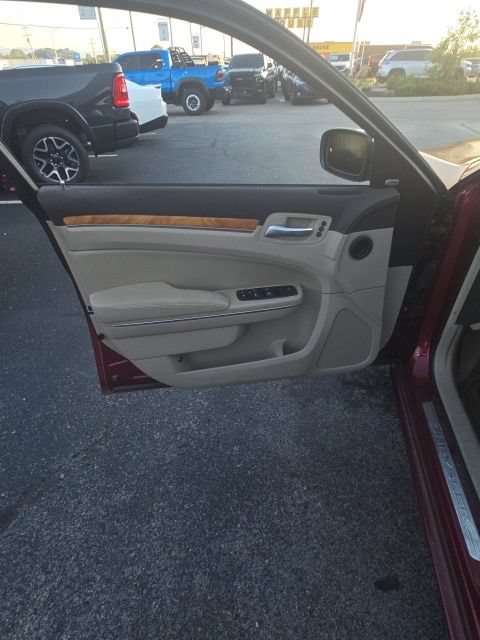 Used 2013 Chrysler 300 C w/ Light Group AWD/4WD image 14