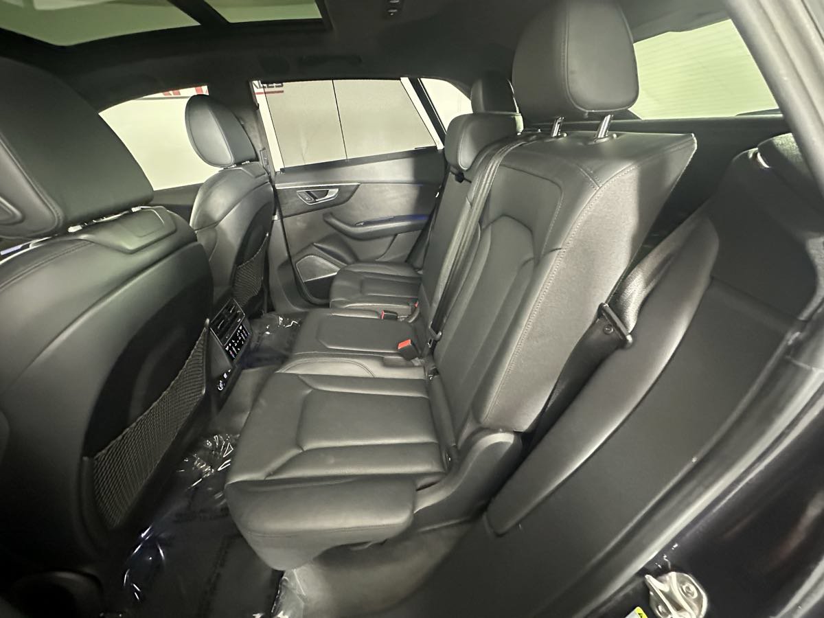 Used 2019 Audi Q8 Prestige AWD/4WD image 29
