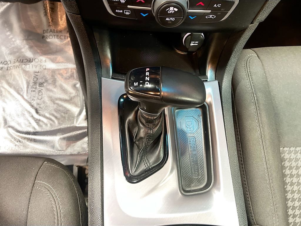 Used 2022 Dodge Charger R/T w/ Blacktop Package image 16